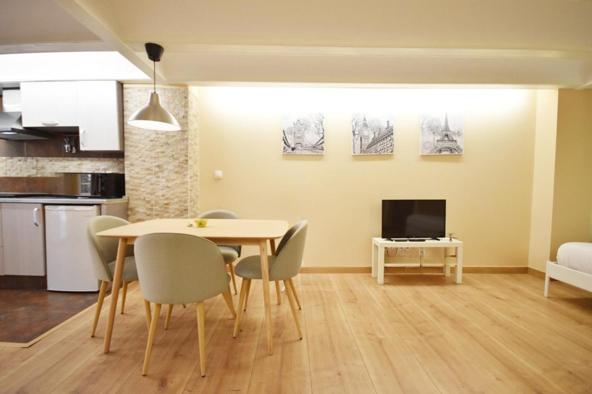 Centrico Apartamento Al Lado De Torres De Quart Valencia Buitenkant foto